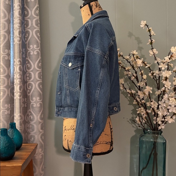 H&M Cropped Denim Jacket - Picture 5 of 12